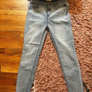 Light wash Jeans